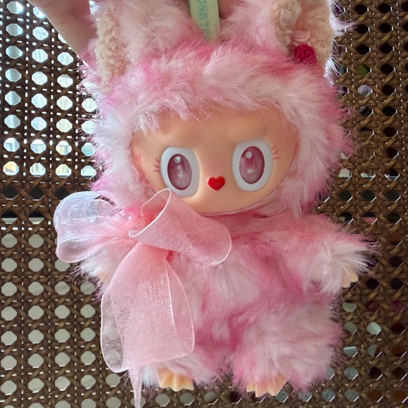 Labubu - Picture 2 of 6